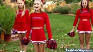 Les cheerleaders fourway fun after pratice